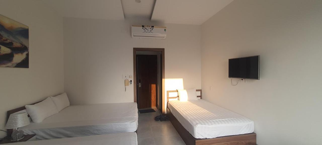 Karola Hotel Da Nang Exterior photo